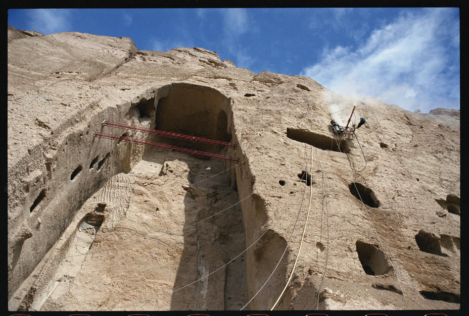 Remnants of a giant Buddha statue blown out of the Bamian cliff face. Afghanistan. [Photo of the day - 6 DECEMBER 2011]