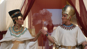 NEFERTITI'S LOST DYNASTY