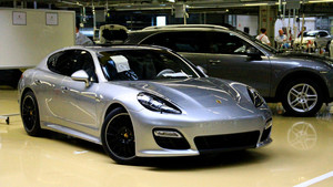 Porsche Saloon photo