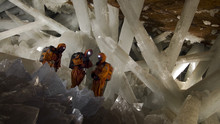墨西哥水晶洞探祕 Into The Crystal Cave show