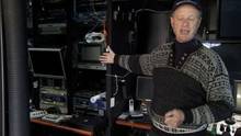Bob Ballard im Kontrollzentrum Video