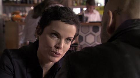 Watch Underbelly: The Informant Video