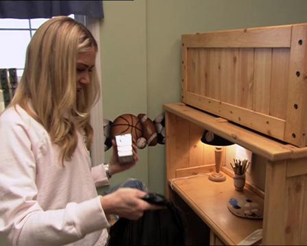 Watch Arrested Development: Polly Video